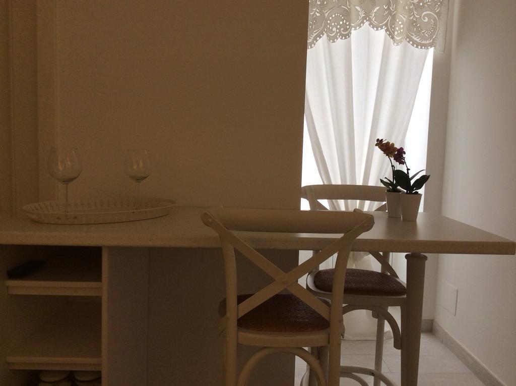 Suite Le Perle Tarento Habitación foto