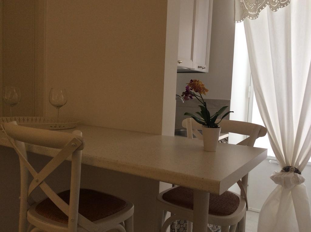 Suite Le Perle Tarento Exterior foto