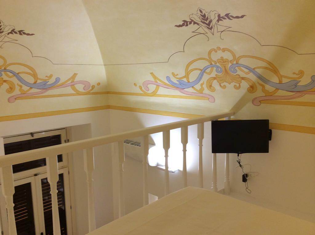 Suite Le Perle Tarento Habitación foto