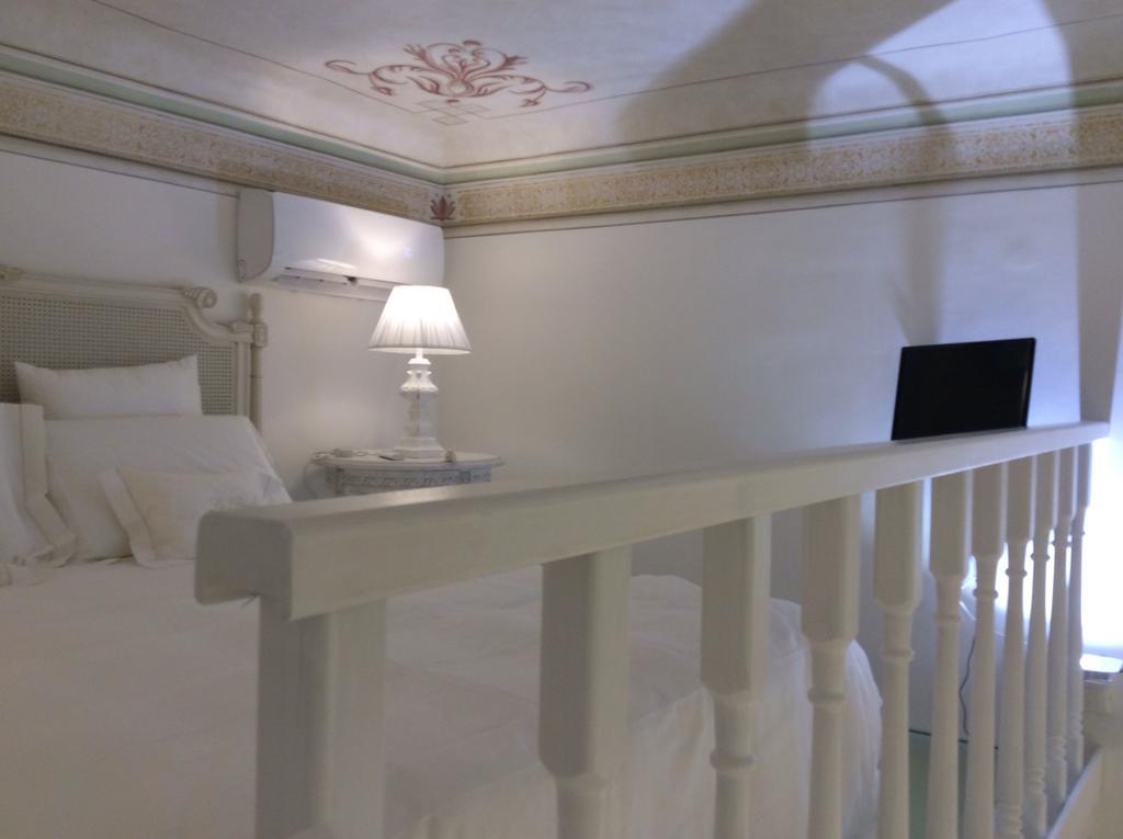 Suite Le Perle Tarento Habitación foto